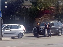 Катастрофа с джип на най-натоварения булевард в Пловдив