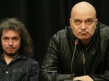 Слави Трифонов пусна промо клип на телевизионния си проект