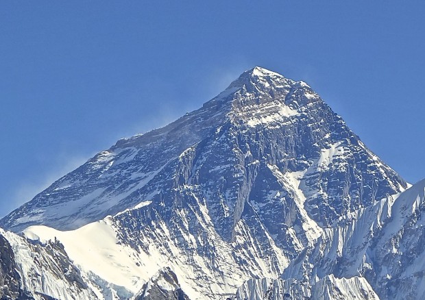 Непал и Китай се договориха да проведат съвместно точно измерване