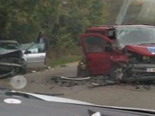 Зверска катастрофа край Варна! Има загинала жена и четирима ранени