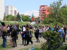 Собственикът на частния парк в "Кършияка" към Общината: Елате да го окосите!