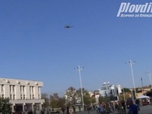 Военните показаха какво могат! Пловдивчанка: Всичко се тресе!