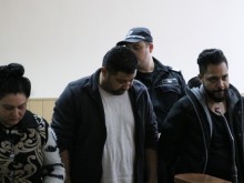 Дилърите, спипани с екстази за 1,5 милиона, се винят взаимно — искат на свобода