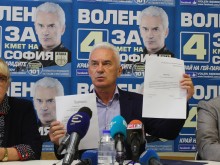 Волен Сидеров подава оставка като депутат