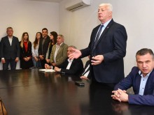 Здравко Димитров прави Консултативен съвет за хората в неравностойно положение