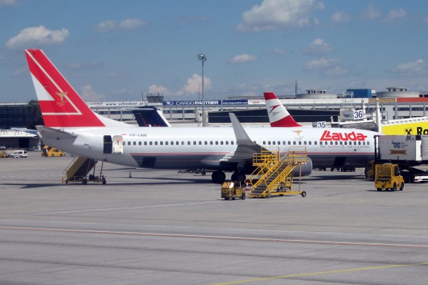 Най голямата австрийска нискотарифна авиокомпания стартира нова директна връзка от Варна
