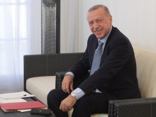 Ердоган: Защо САЩ дадоха оръжия на Сирия, а на нас - не