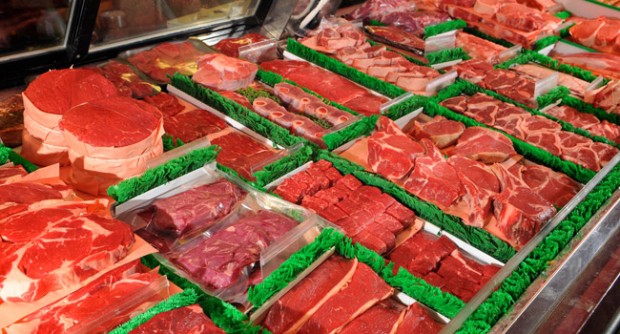Цената на свинското месо за преработвателите на месни продукти се