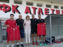 Елена Филева посети школата на ФК "Атлетик" в Куклен