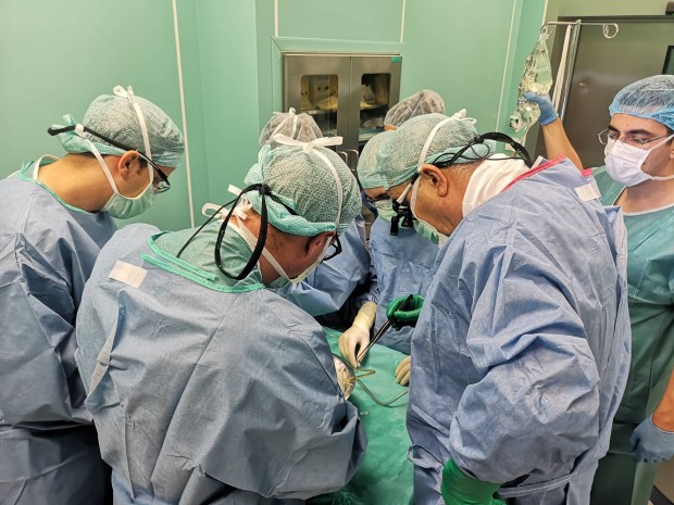Специалисти от Военномедицинската академия ВМА извършиха чернодробна трансплантация на 46