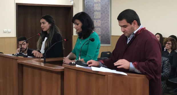 Журналистки и студентки се забавляваха в пловдивски съд