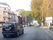 Номер PB 0002 MX позволява ли минаване на червено?