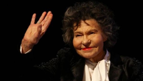 97-годишната Стоянка Мутафова е била оперирана миналия понеделник след усложнение