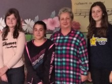 В ОУ "Стоян Михайловски" посрещат Деня на народните будители с престижни литературни награди
