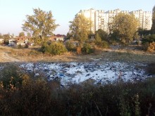 Нерегламентирано сметище заради заведения втрещи пловдивчани