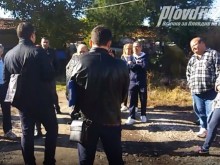 Полиция и частен съдебен изпълнител на "Кукленско шосе"