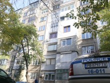 Извънредно: Откриха полуразложен труп в апартамент в Кючука!
