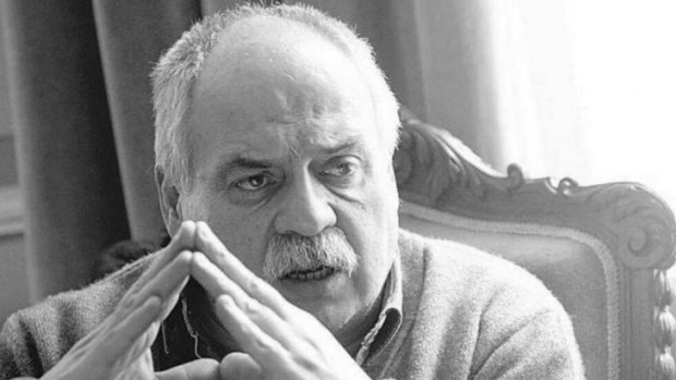 Почина дългогодишният директор на Народен театър Иван Вазов  и ръководител