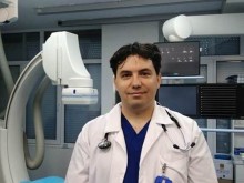 Млад лекар от Пазарджик спаси петима за една нощ