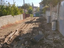 Неволя в Брестник: Разкопали улица за нова канализация, зарили само с пръст