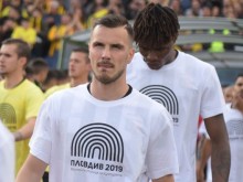 Акрапович иска нови договори за двама от любимците си в Локо