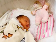 Пловдивска болница показа бебе 2000 за 2019 година