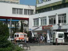 Мъж се хвърли от висок етаж на УМБАЛ "Бургас"!