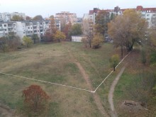 Огромен скандал зрее в Кючука! Застрояват междублокова градинка