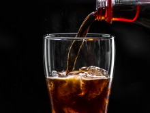 Учени: Две чаши газирано на ден са достатъчни