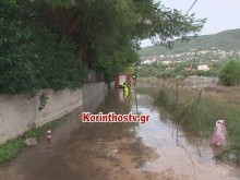 Лошото време в Гърция вече взе две жертви
