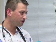 Млад лекар сътвори медицинско чудо, връща към живота пациент, който умира два пъти за два часа
