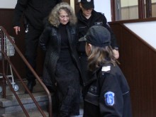 Много сълзи в пловдивския съд след убийството в Труд