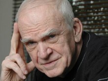 Чешкият писател Милан Кундера отново е чешки гражданин