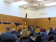Протестът от Кючука се премести в Общинския съвет