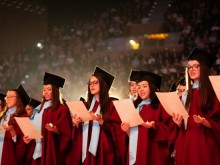 Драстично намалял броят на студентите у нас, нямало безработни висшисти!