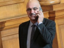 Без капка срам депутат попита репортерка с какво бельо е дошла на работа