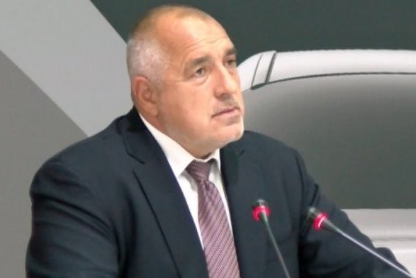 Бойко Борисов към студентите: Днес се забавлявайте добре, а от утре учете