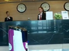 Камериерка робот започна работа в хотел в София
