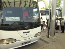 Автобусните превозвачи излязоха на протест