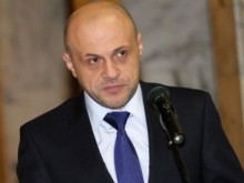 Томислав Дончев: Президентът явно иска да е начело на нова тройна коалиция