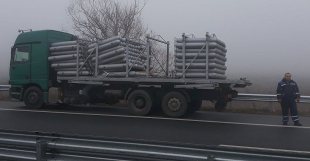 Затвориха магистралата до Пловдив заради ПТП с автомобил, превозващ метан!