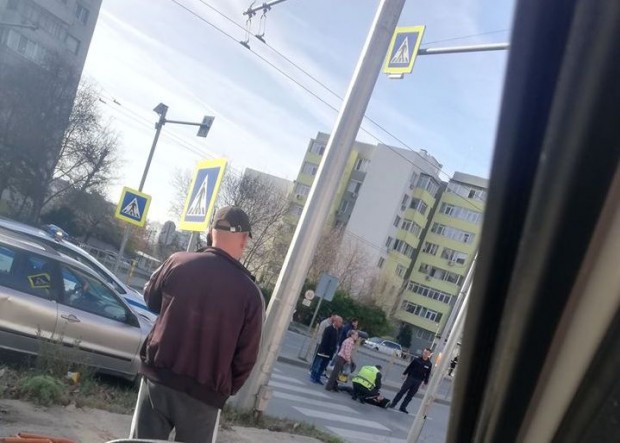 Виждам те КАТ-Варна
Дете е било пометено, докато пресича на пешеходна