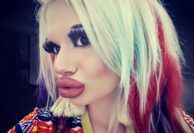 Жена от България която иска да има най големите устни в