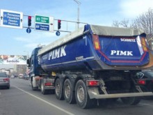 Шофьор на ПИМК причини катастрофа, избяга и обвини другия водач