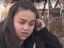 Ученичка върна последните пари на възрастна жена