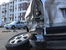 БМВ с петима младежи е сътворило безумието в "Тракия"!