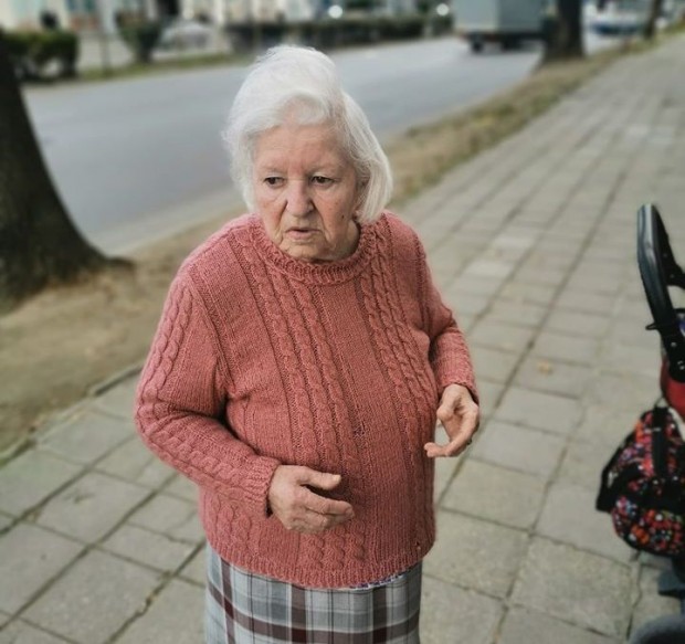 Фейсбук
Възрастна жена се изгуби във Варна Жената е дезориентирана става