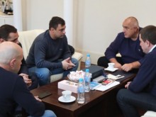 Премиерът Бойко Борисов се срещна с представители на кризисния щаб на Перник