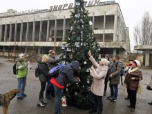 В Припят украсиха коледна елха за първи път след аварията в Чернобил