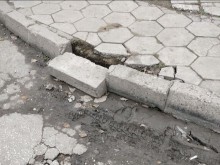 Улица в квартал "Кючук Париж" пропада